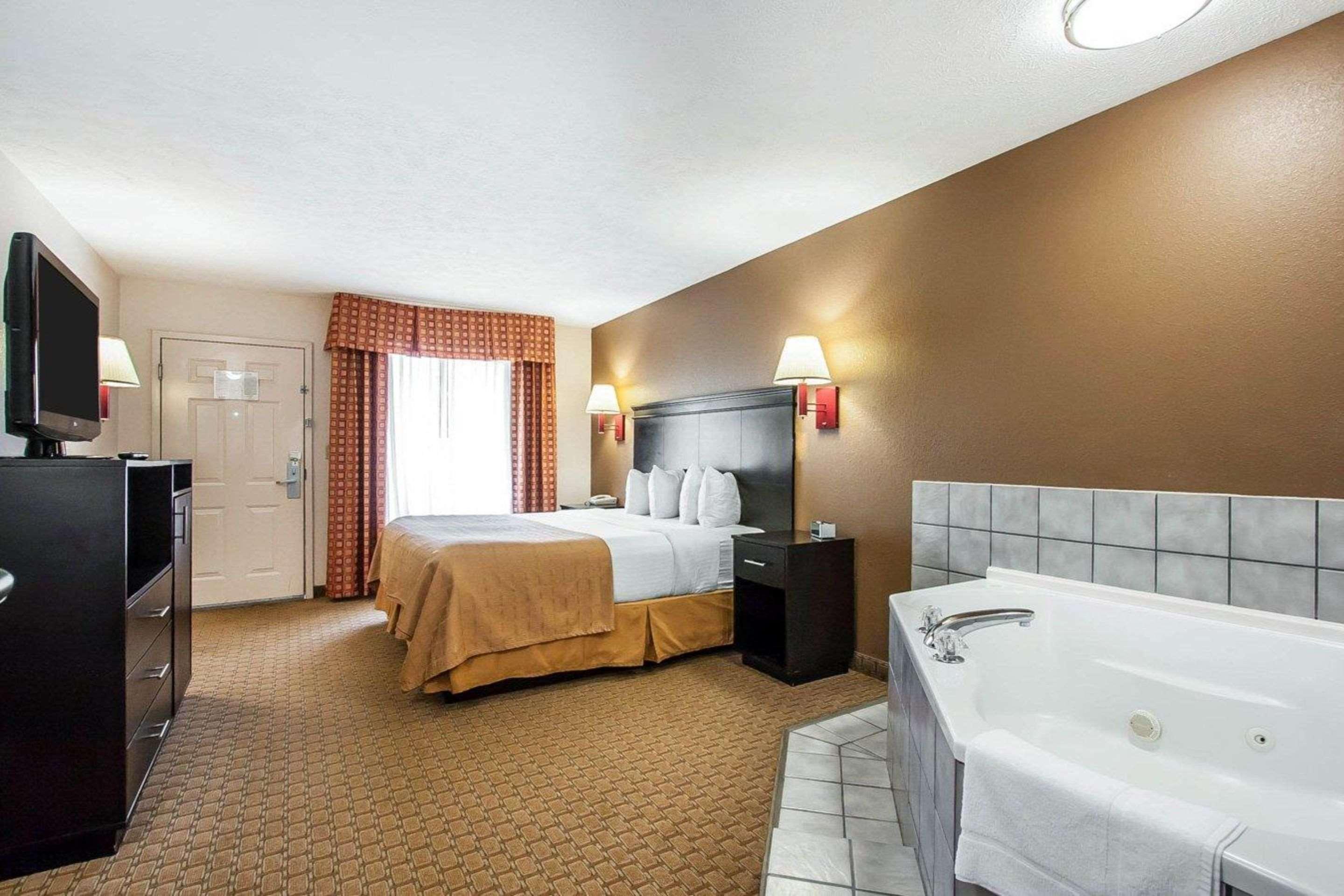 Quality Inn Savannah South Εξωτερικό φωτογραφία